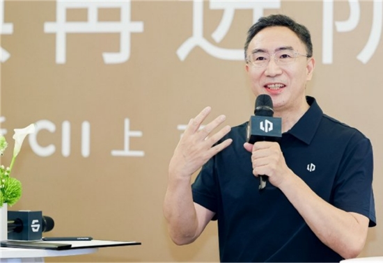 零跑汽车：十年逆袭，如何从被质疑到崛起？