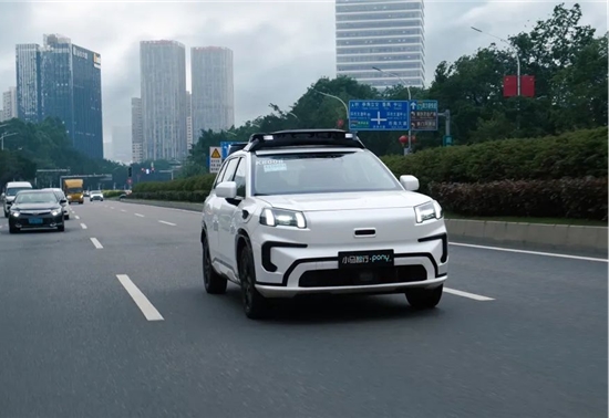 小马智行Q2营收大增，Robotaxi量产驶入加速带