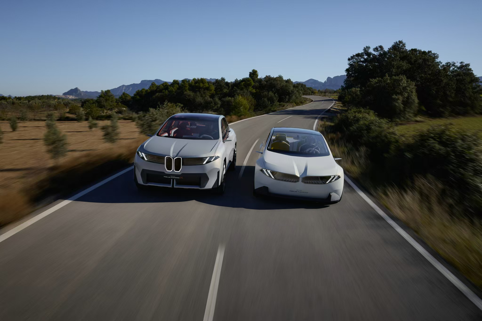 宝马新世代iX3量产版BMW首创全景iDrive