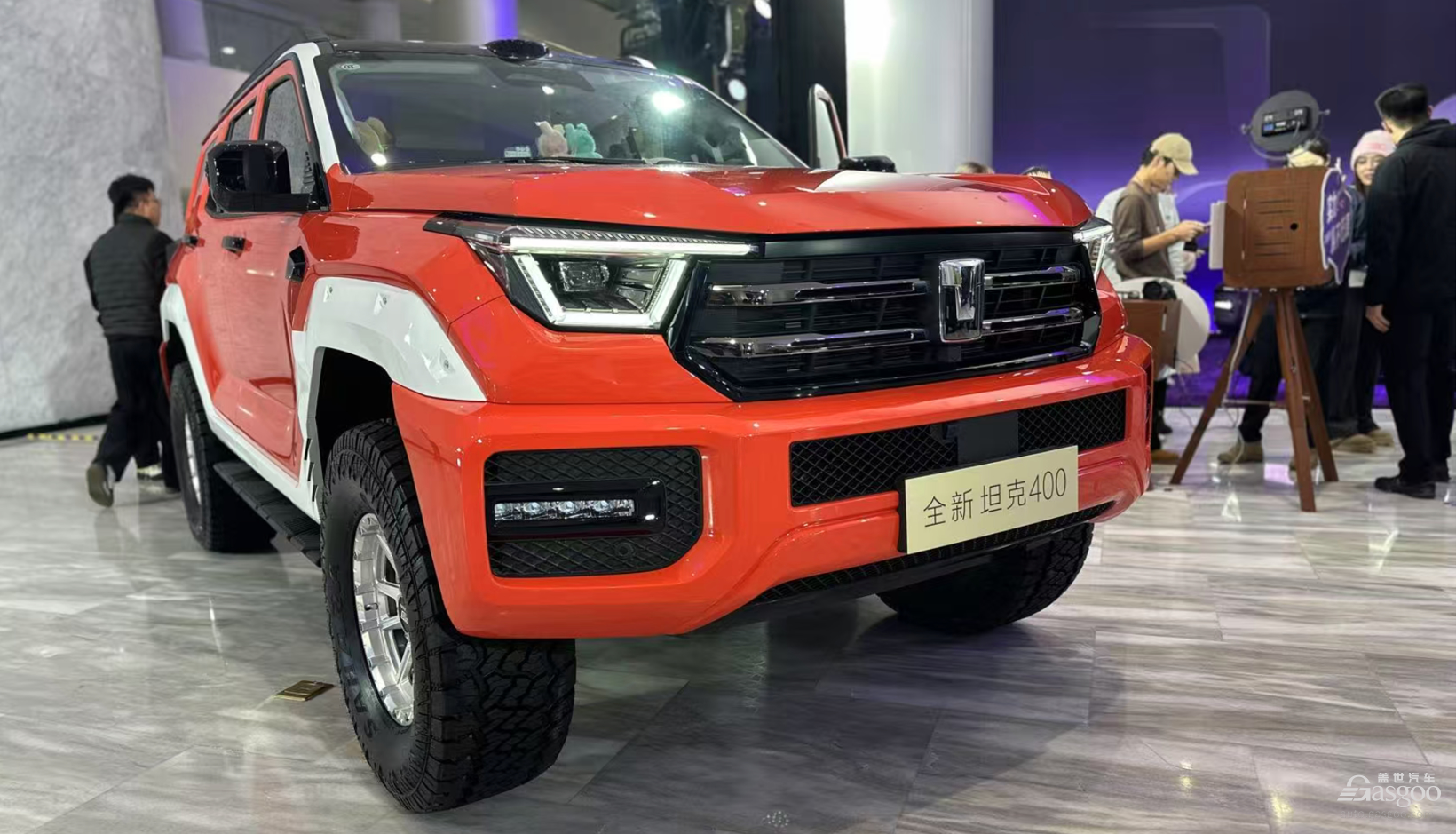 全新坦克400上市，售价24.98万元起