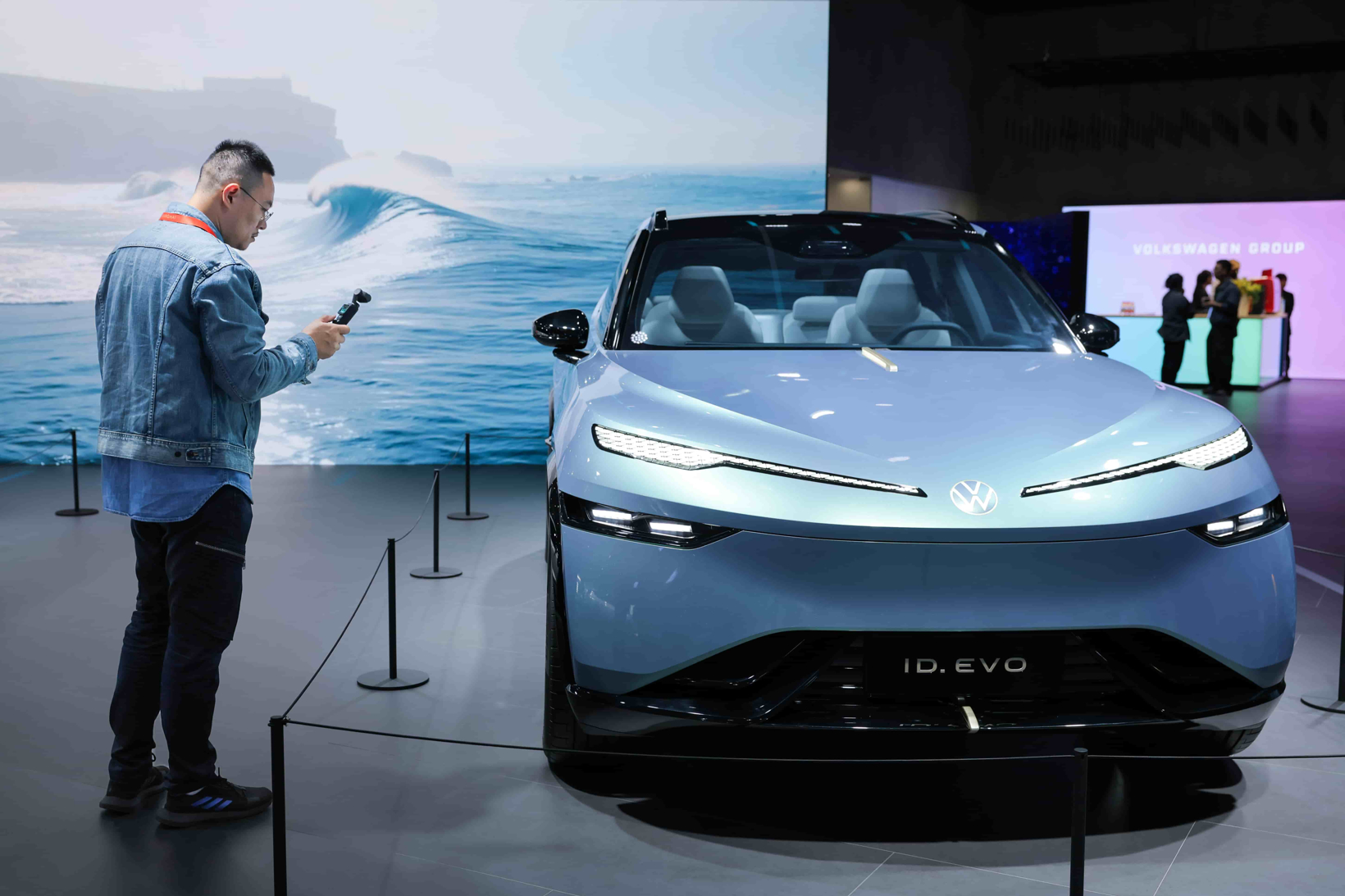 再赴进博之约|大众汽车集团前沿科技点亮出行未来