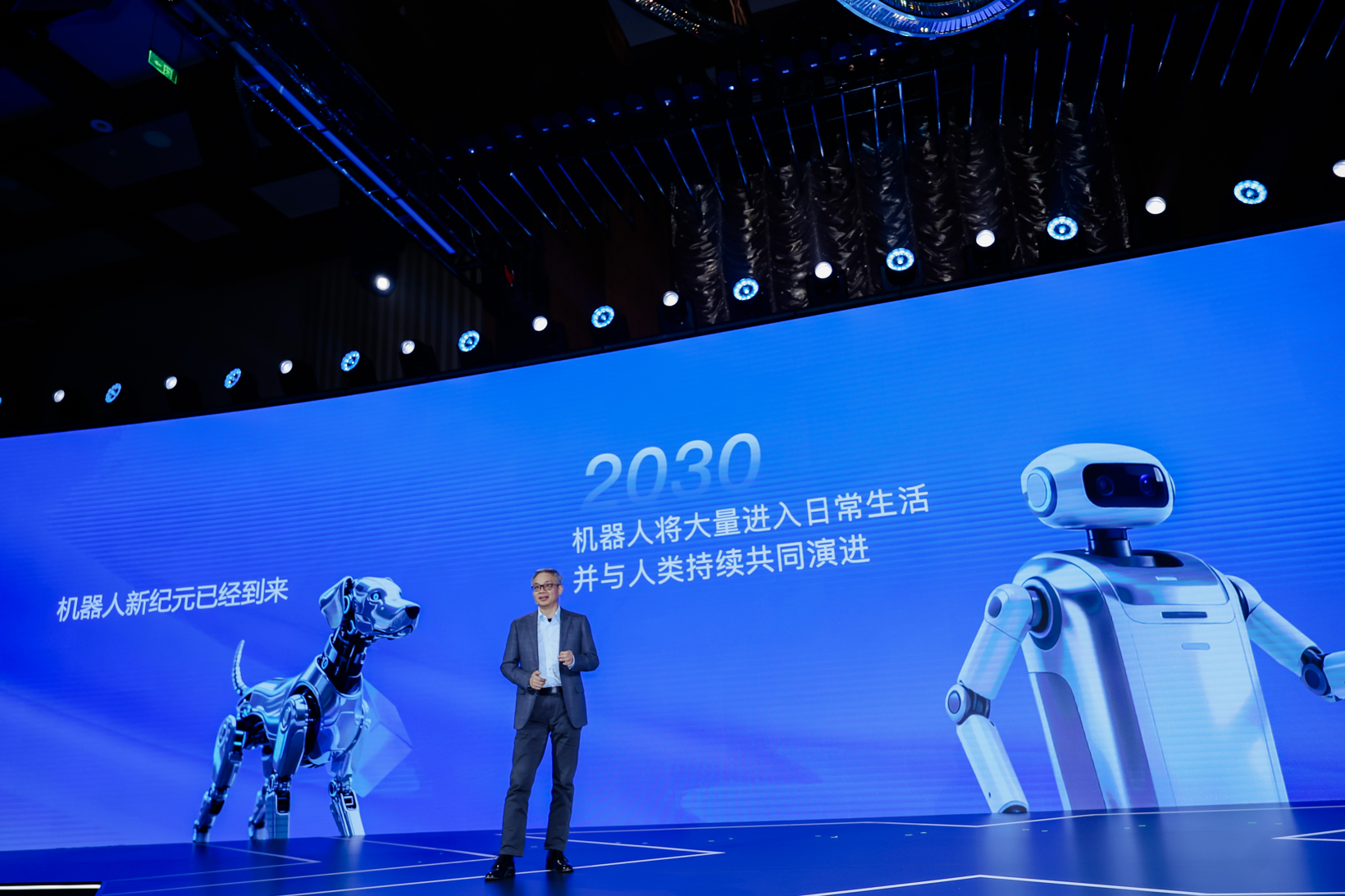 “全脑智能”时代来临，黑芝麻智能重构机器人落地新范式