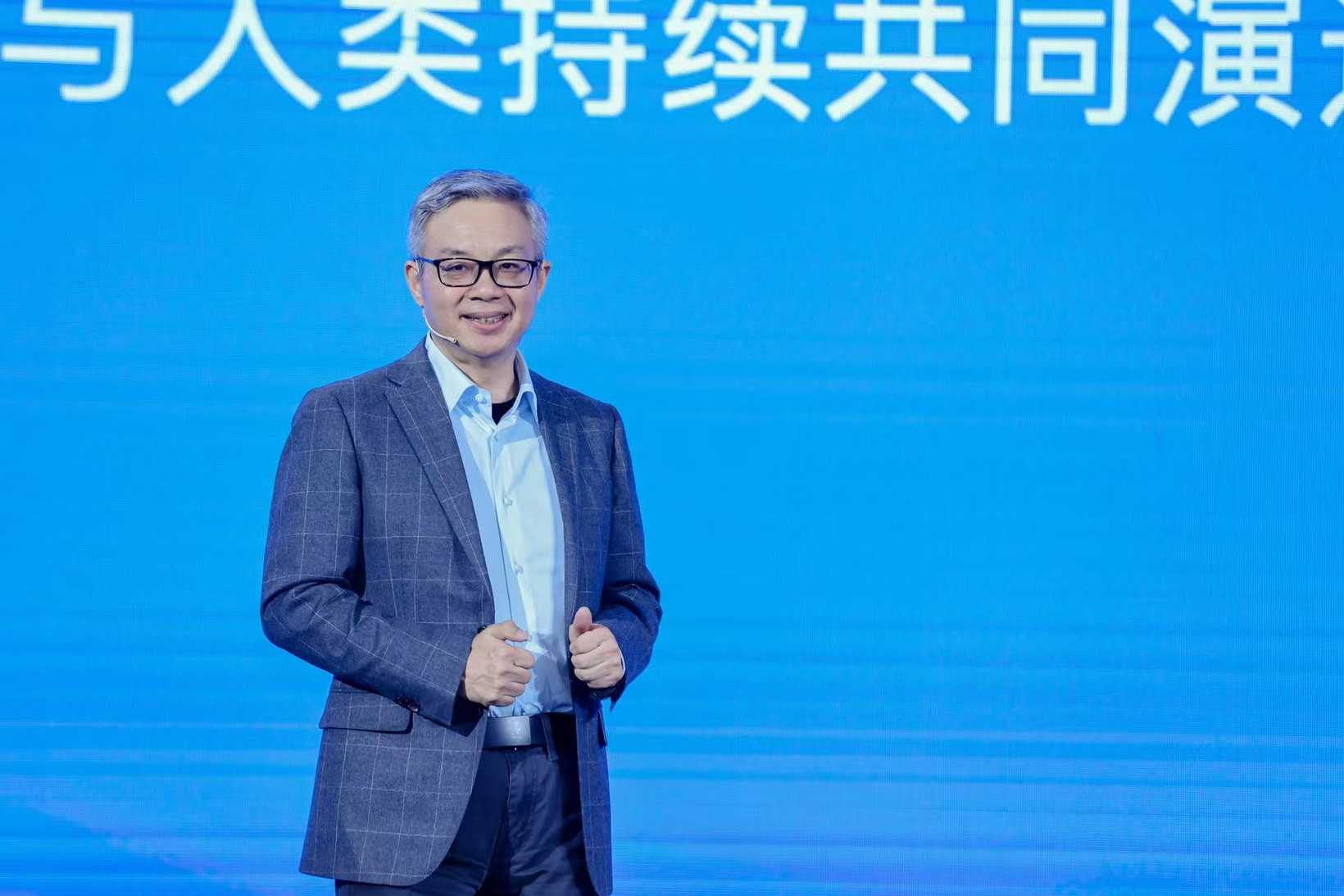 黑芝麻智能发布 SesameX 平台：以多维智能破局，开启机器人 “全脑智能” 新纪元