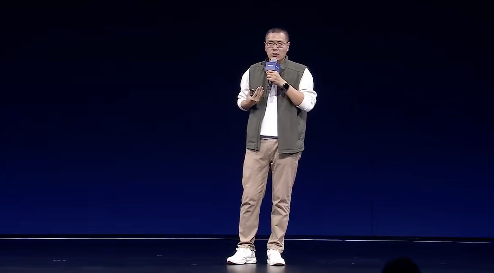 姜海鹏：2028年智驾拐点，将决定谁能留在牌桌