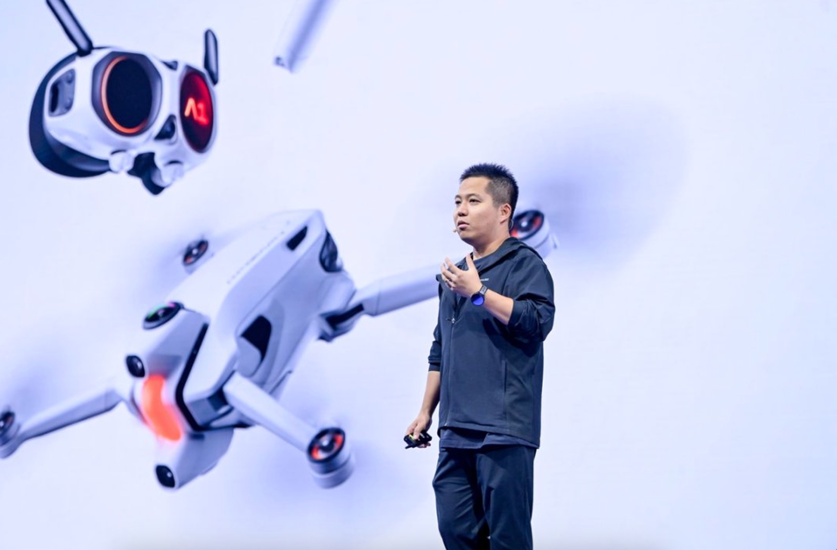 影石刘靖康：相机的终极形态应是摄影机器人