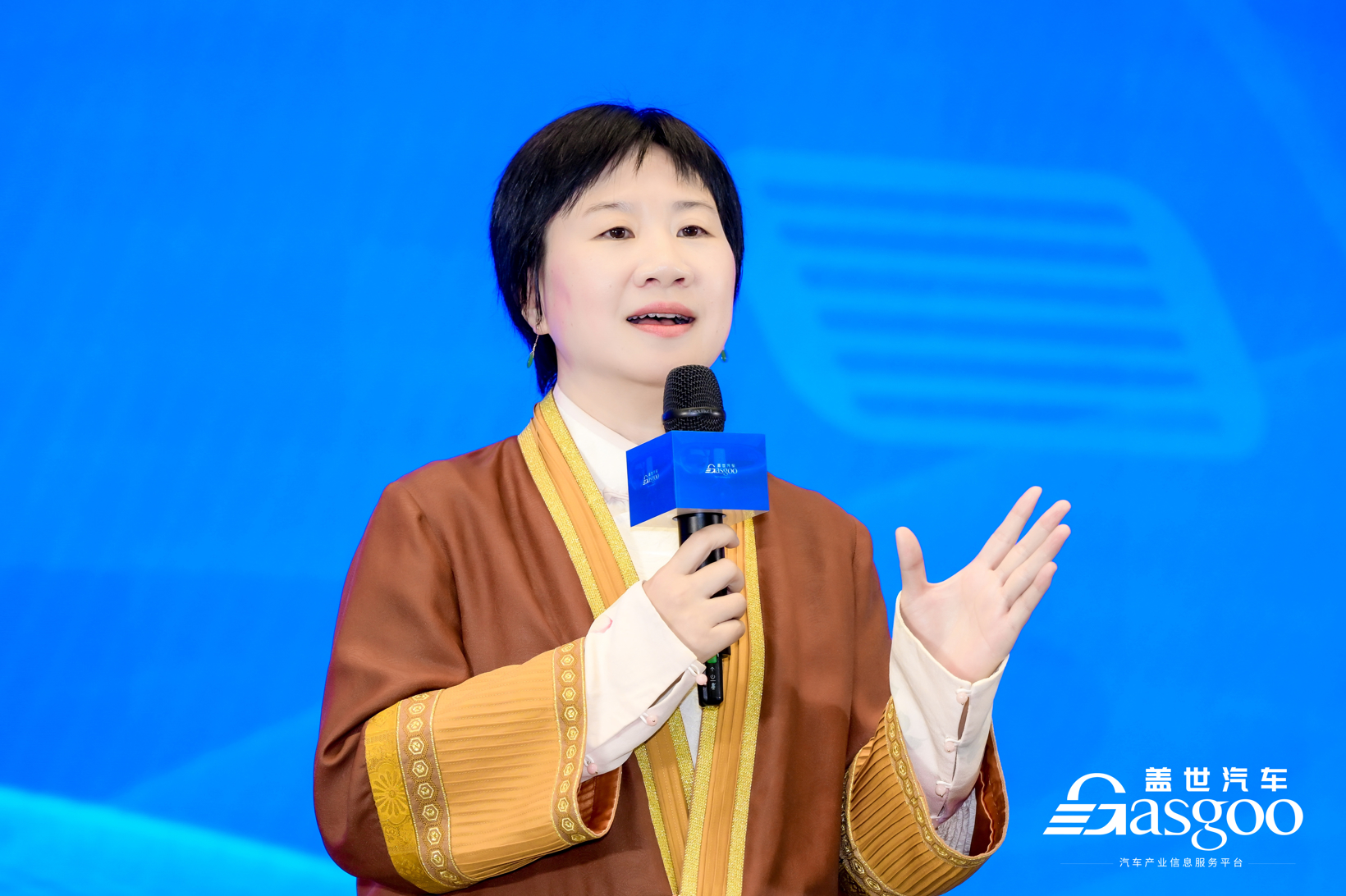 1-周晓莺.jpg 1-周晓莺.jpg