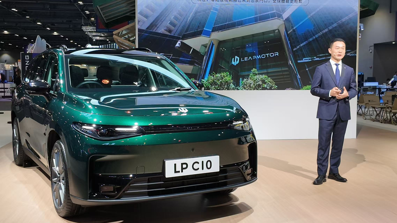 助力车企赴港发展，深港汽车快通计划启动