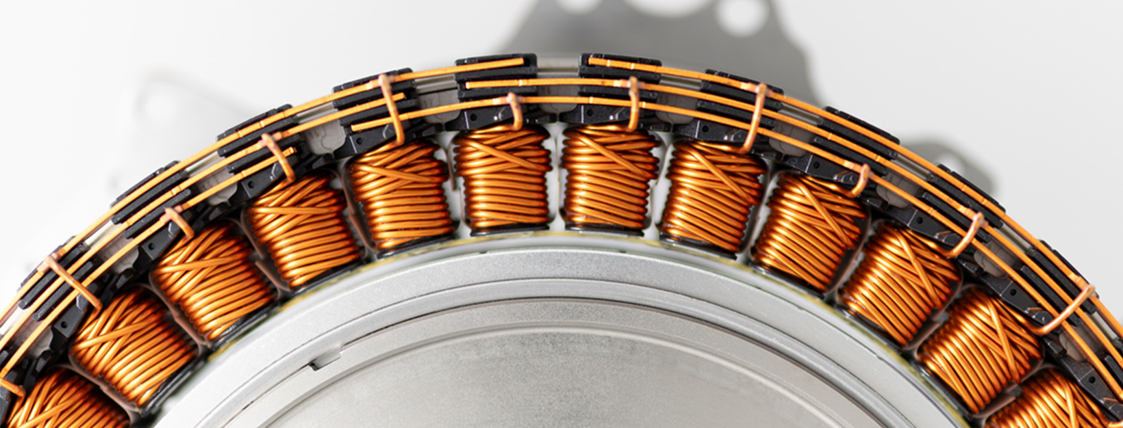 三菱电机拟向富士康出售汽车零部件子公司50%股权