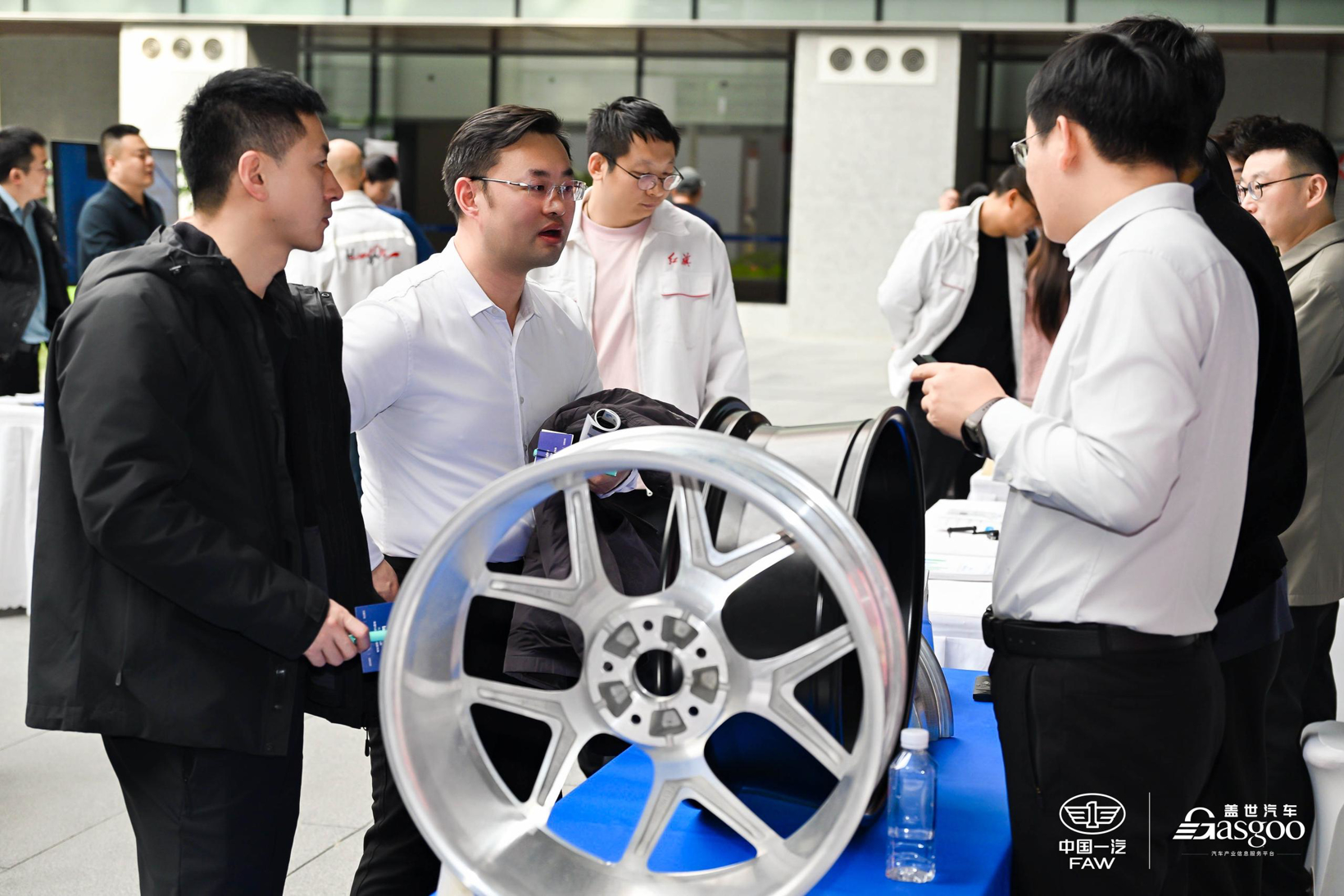 走进红旗 | 探寻“移动新境”前瞻技术展圆满落幕