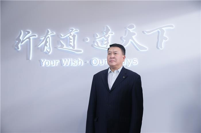 北汽集团党委书记、董事长徐和谊.jpg 北汽集团党委书记、董事长徐和谊.jpg