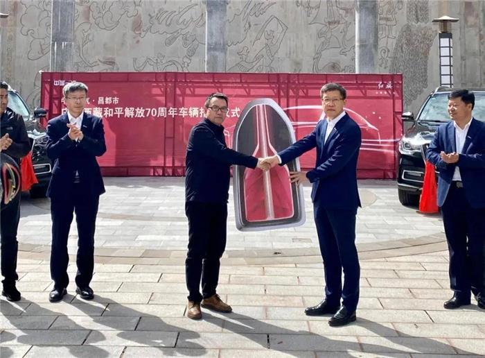 2021年10月22日,时任中国一汽党委常委,副总经理周治平率调研组赴西藏