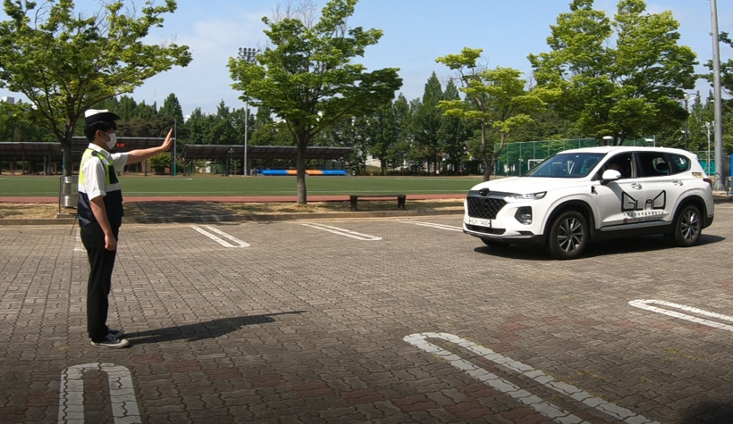 韩国GIST成功构建全球最大的自动驾驶汽车停止手势信号数据库