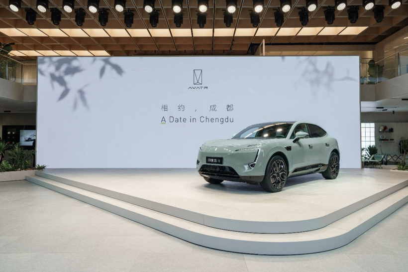 2022成都车展丨后浪厮杀高端局