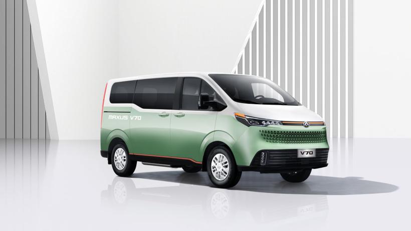 定位“新生代跨界车” 业内首搭9AT变速箱 上汽大通MAXUS V70首发亮相