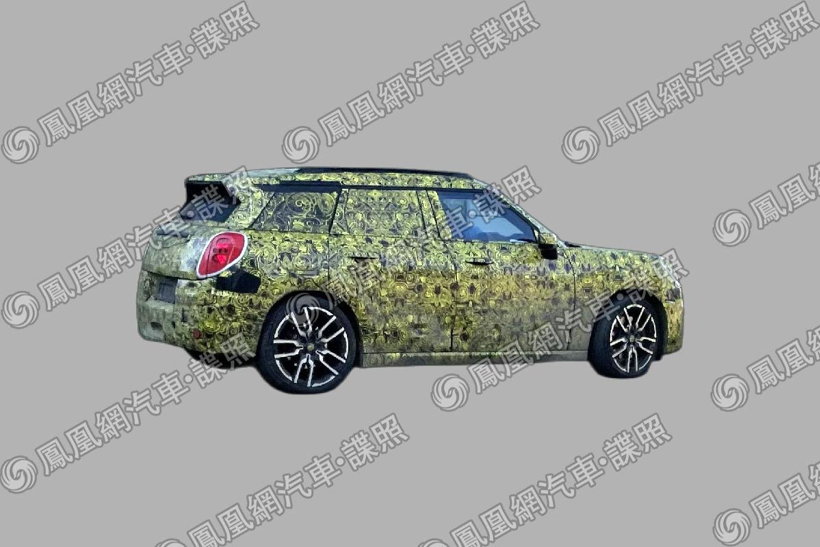 Mini Aceman谍照曝光，定位纯电跨界车