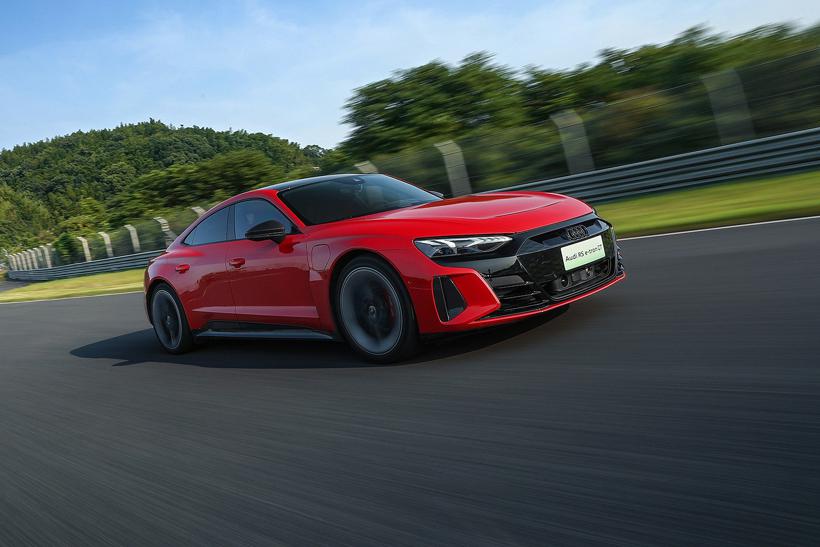 奥迪首款纯电GT跑车RS e-tron GT上市 售价146.88万元
