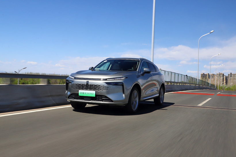 从零焦虑到更豪华、更智能，试驾魏牌新摩卡DHT-PHEV