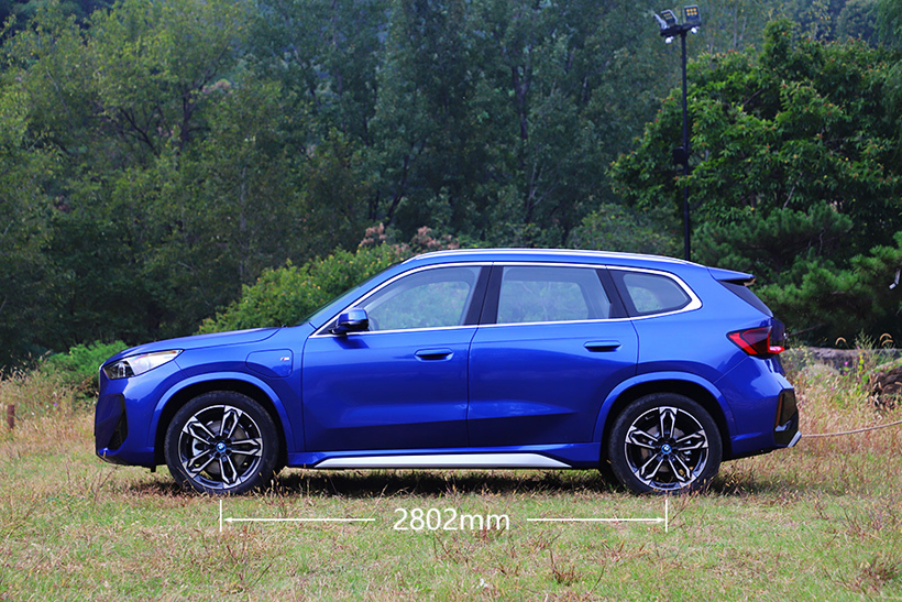 试驾BMW iX1：宝马电动化可持续发展的关键棋子