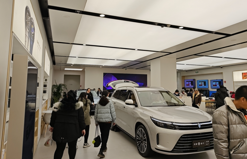 汽车销售围城：从合资逃离，却卷死在新能源