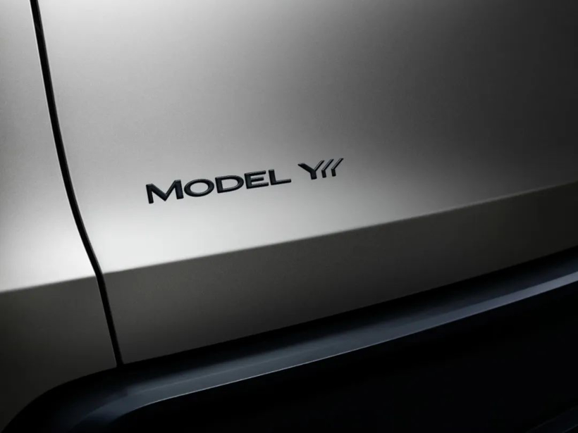 以身入局纯电大六座，Model Y 会成炮灰吗？
