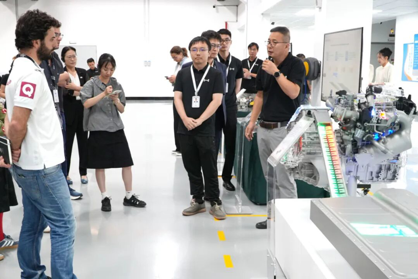 雷诺集团全球“Tech World Tour”欧洲媒体团到访浩思动力 共谈汽车混动前瞻技术