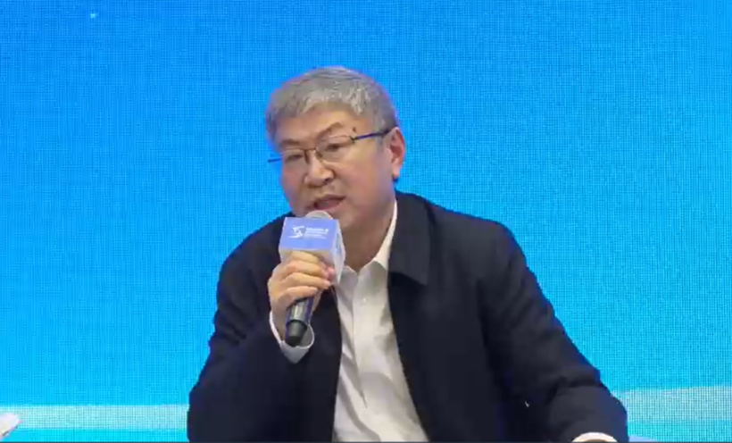 乌镇夜话汽车如何竞逐AI赛道：一边积极拥抱，一边严守底线