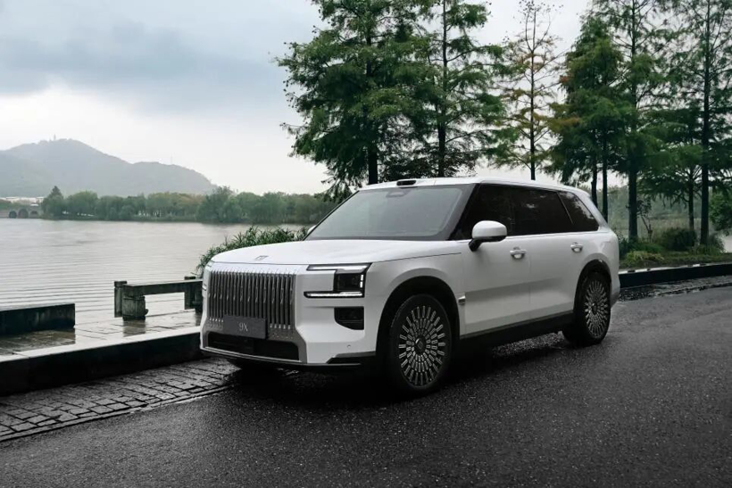 极氪9X上市两个月卖了1万辆，50万买国产车面子和里子能兼得吗？