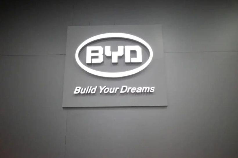 比亚迪不拉踩，长城接地气，吉利痛批设计，三大车企的终局思考