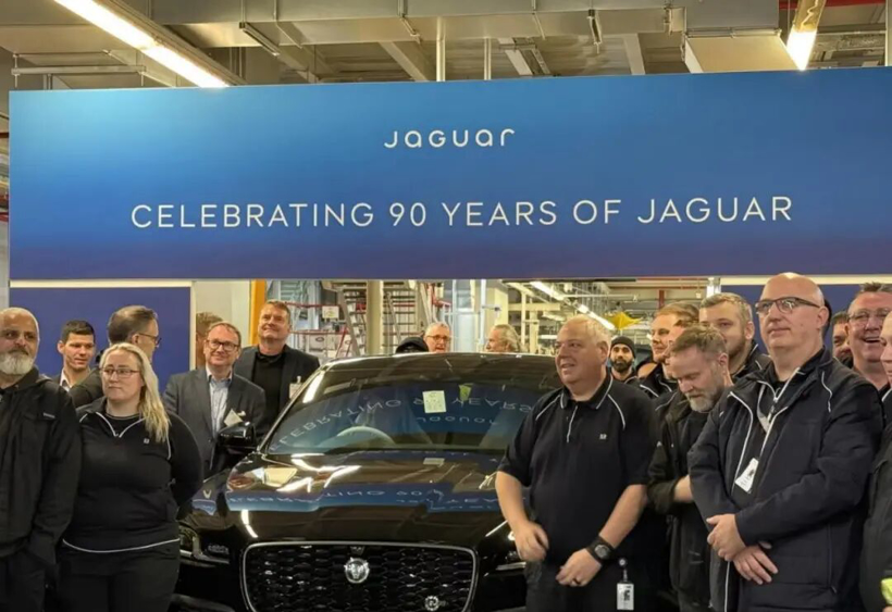 欧美车企集体“反悔”电动化，捷豹停产油车能坚持多久？