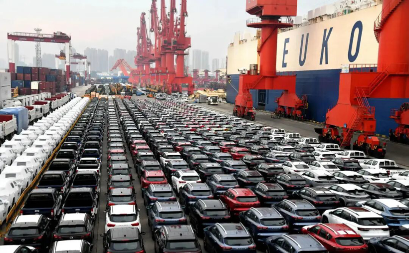 8大汽车集团预警，2026年告别“单一性成长”