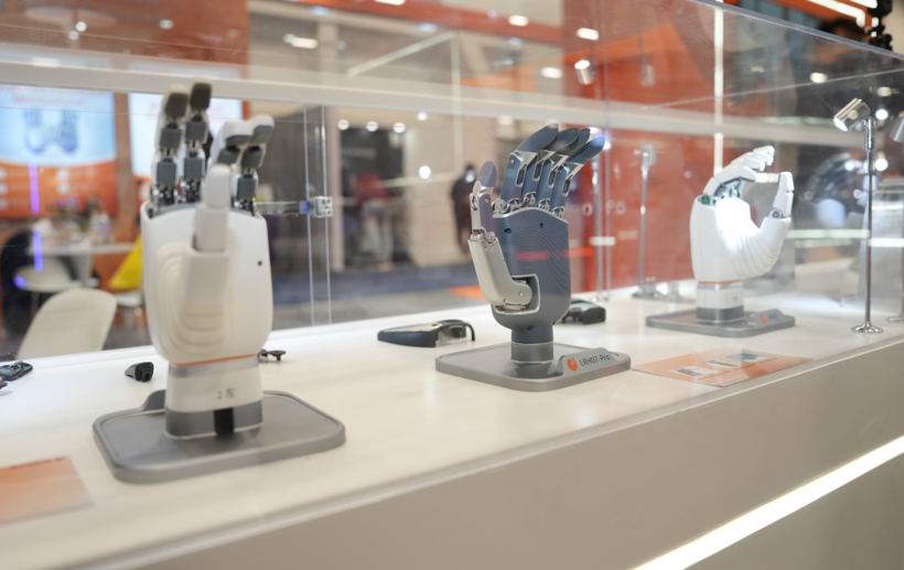 CES 2026：近60家企业参展，一文尽览中国机器人军团“硬实力”