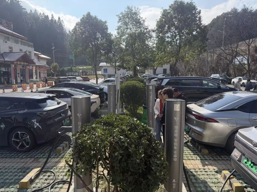 这个春节，终于可以不用抢充电桩了