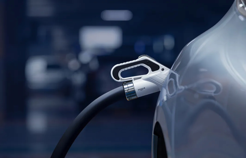 5分钟 VS 3分钟：当充电追平换电，车主到底该选谁？