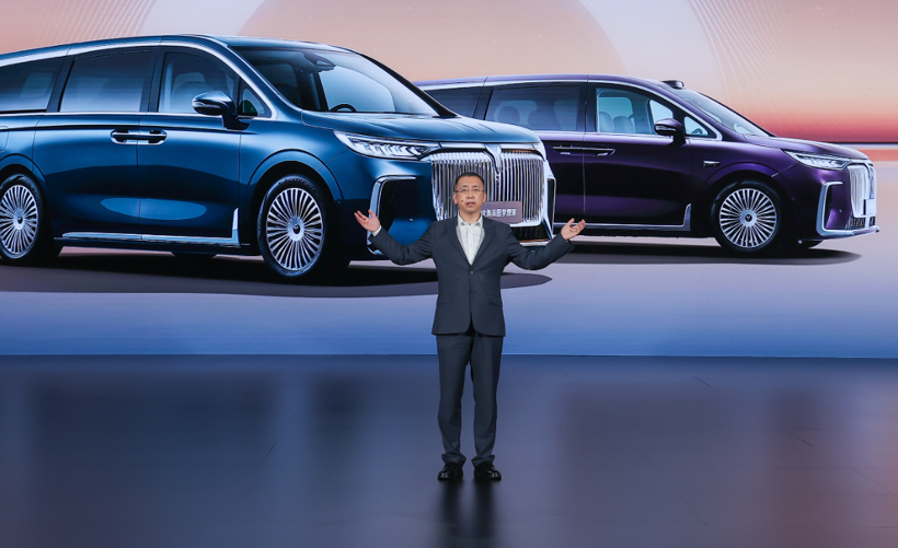 高端新能源第一股将登场，卢放手中的岚图，能成就东风的大计？