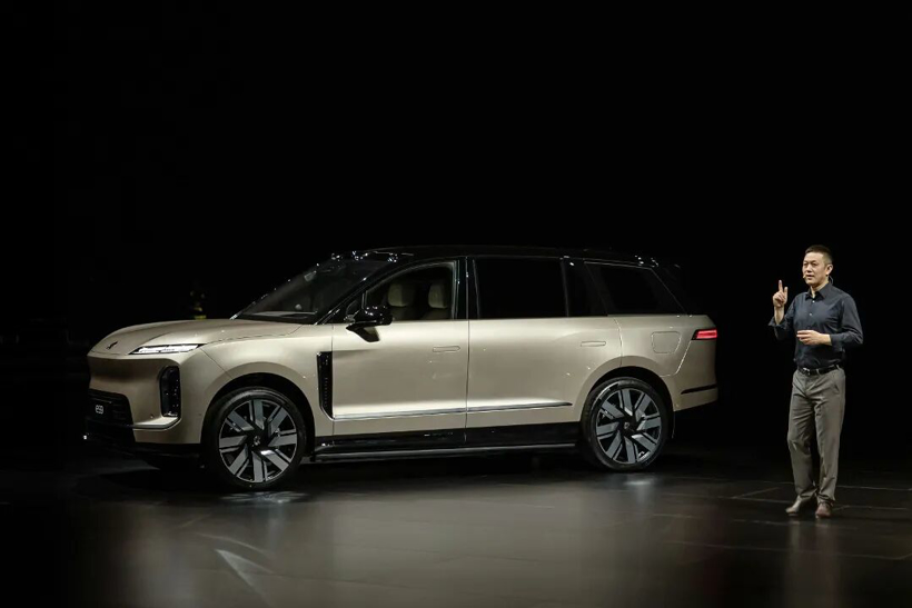 “我相信蔚来ES9会取得和ES8一样的成功”