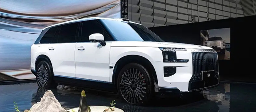 “电动9系”三强争霸，蔚来ES9能卖爆吗？