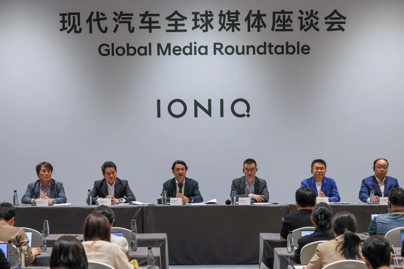 1、现代汽车全球媒体座谈会在京举行.jpg
