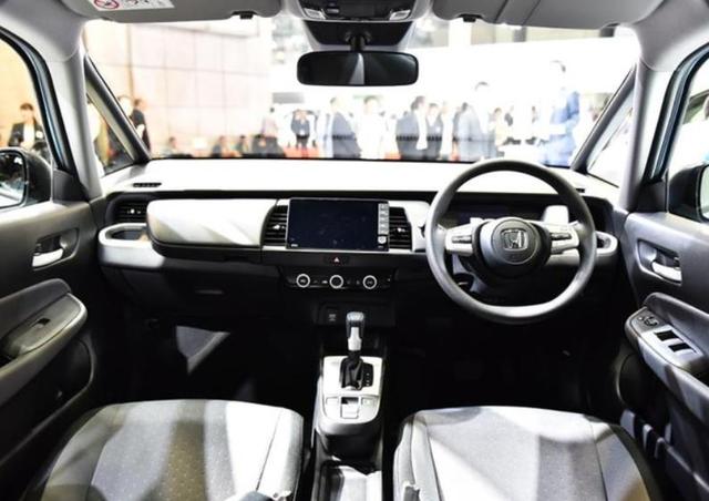 全新飞度已上市 外观萌萌动力配置是亮点 售价更意外