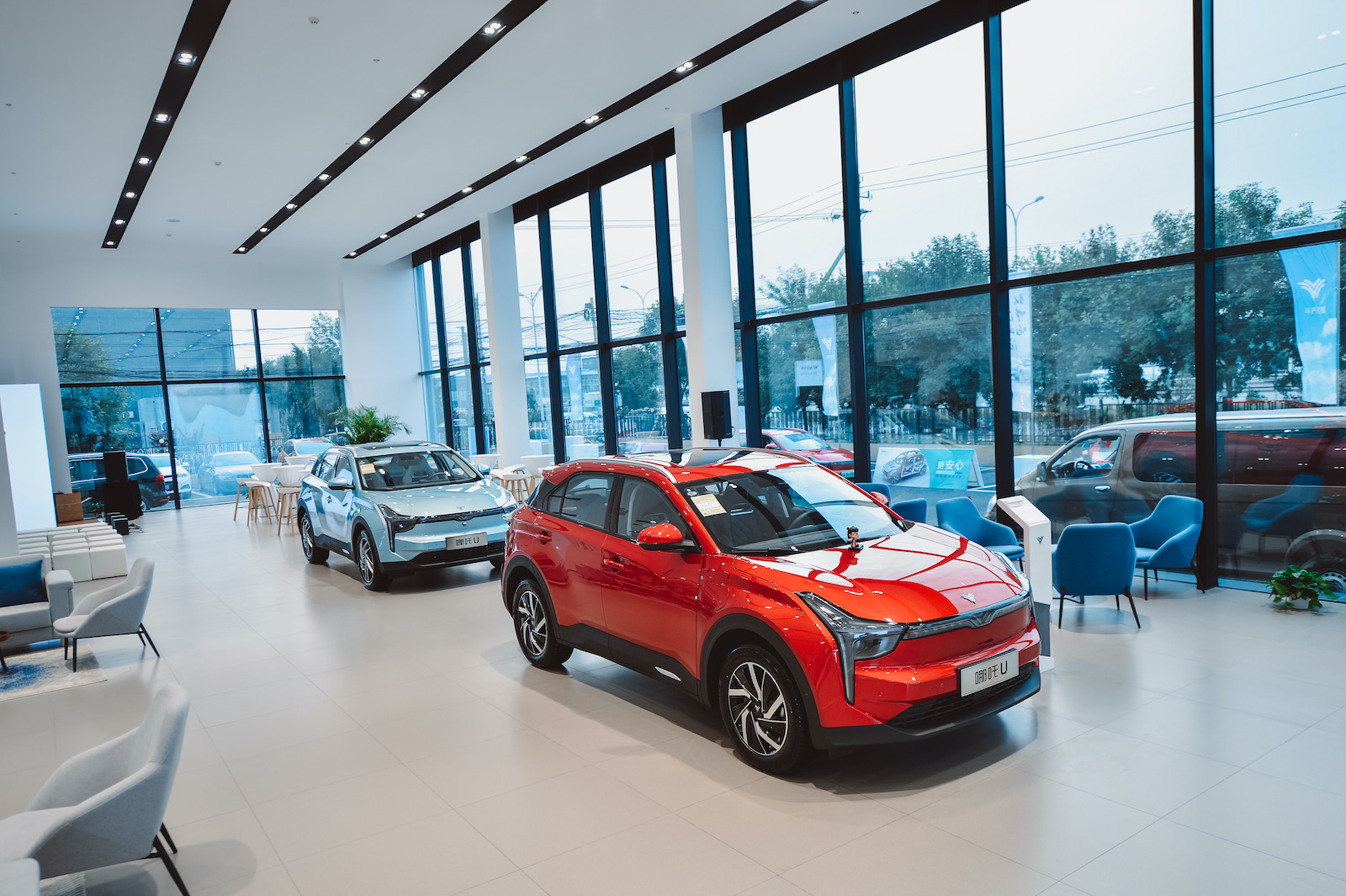 全国最大直营体验店 北京哪吒汽车体验中心开幕