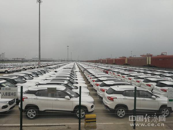 美国汽车供应商与经销商因“缺芯”遭遇冰火两重天 美国汽车供应商与经销商因“缺芯”遭遇冰火两重天