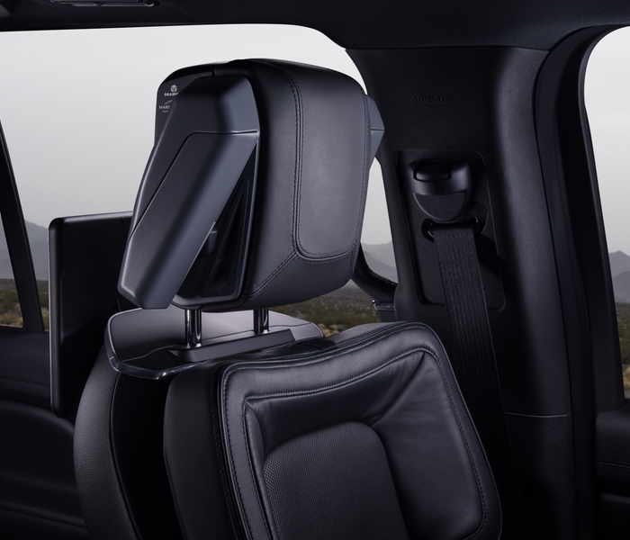 哈曼3.jpg 哈曼3.jpg