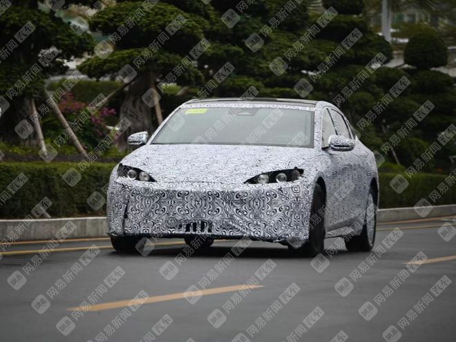 Model 3劲敌来袭 比亚迪海豹效果图全网首爆