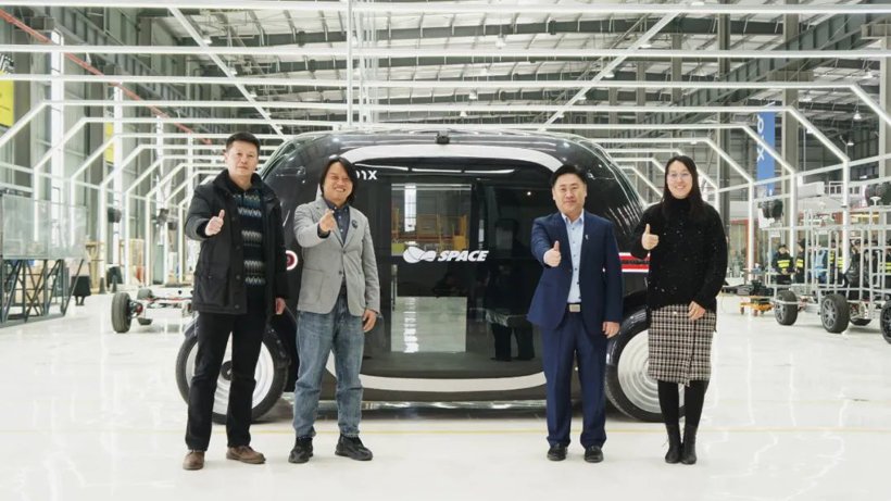 追势科技：全球首款基于滑板底盘的Robobus下线交付