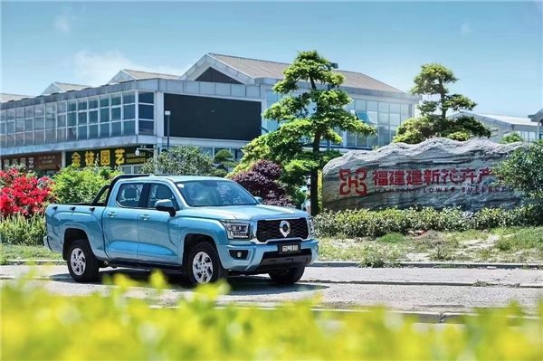 低货台设计 集成照明功能 金刚炮以“人性化”细节取胜