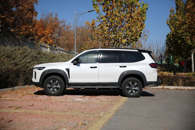上汽大通MAXUS领地将21日上市 中大型硬派SUV