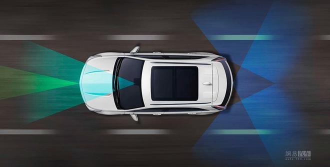 凯迪拉克新款XT4售26.17万起 增流媒体后视镜
