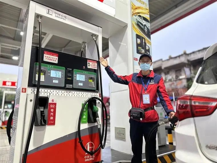 更贵、更不耐烧、保质期更短......国六B汽油真有那么“坑”?