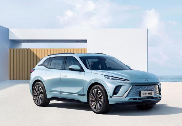 奥特能平台/大五座SUV 别克Electra E5官图发布