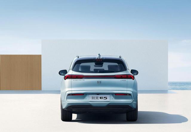 奥特能平台/大五座SUV 别克Electra E5官图发布