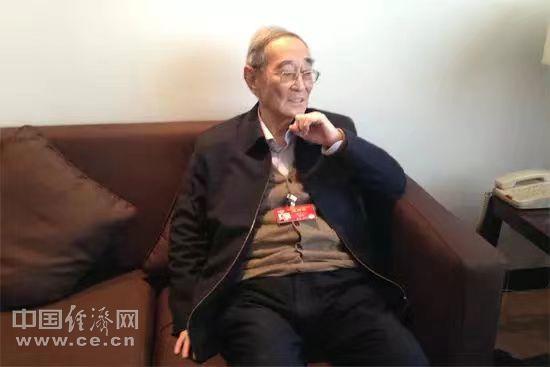 难忘创业路 难忘师生情